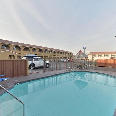 Rodeway Inn Delano Dış mekan fotoğraf