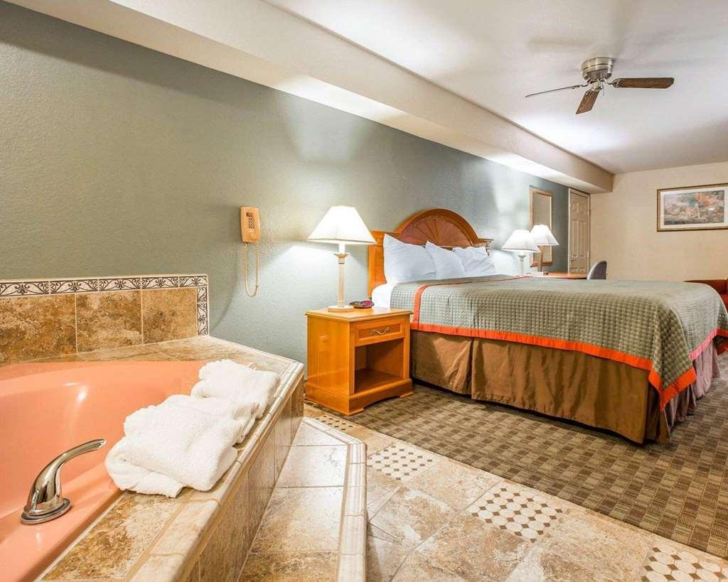 Rodeway Inn Delano Oda fotoğraf