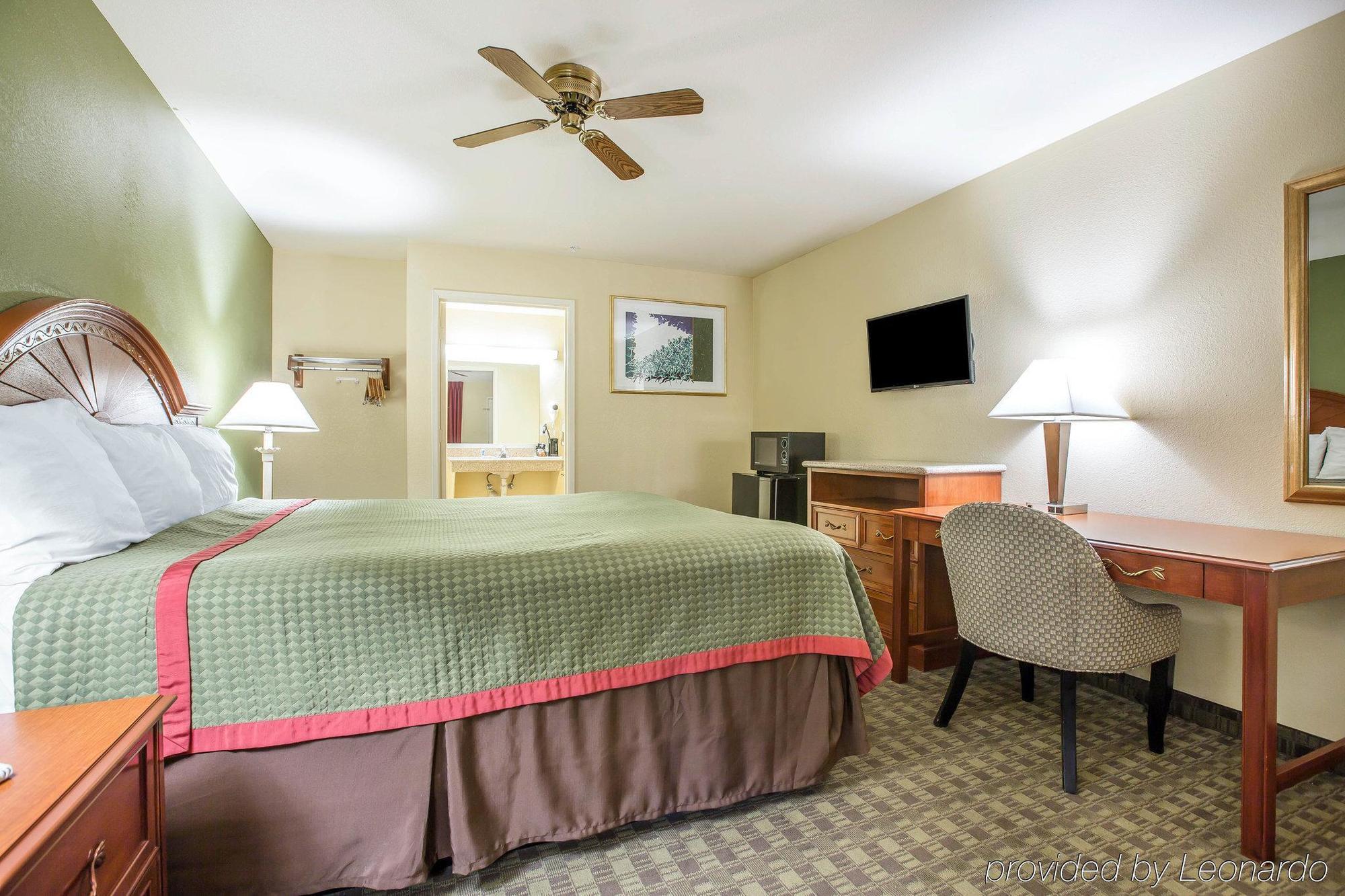 Rodeway Inn Delano Dış mekan fotoğraf