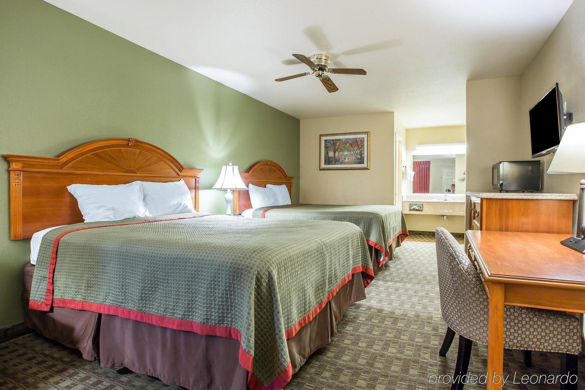 Rodeway Inn Delano Dış mekan fotoğraf